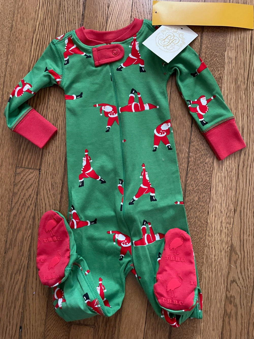 $62 NWT Beaufort Bonnet Knox Santa Footed One-Piece boys 3-6 months sleeper
